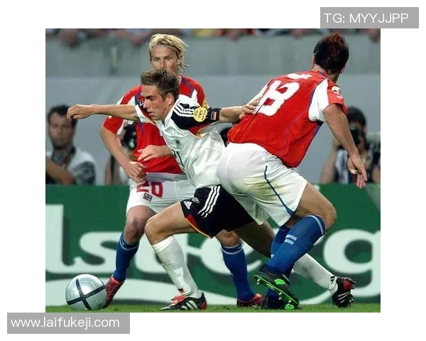 当篮球巨星邂逅足球传奇跨界对话点燃体育激情新篇章